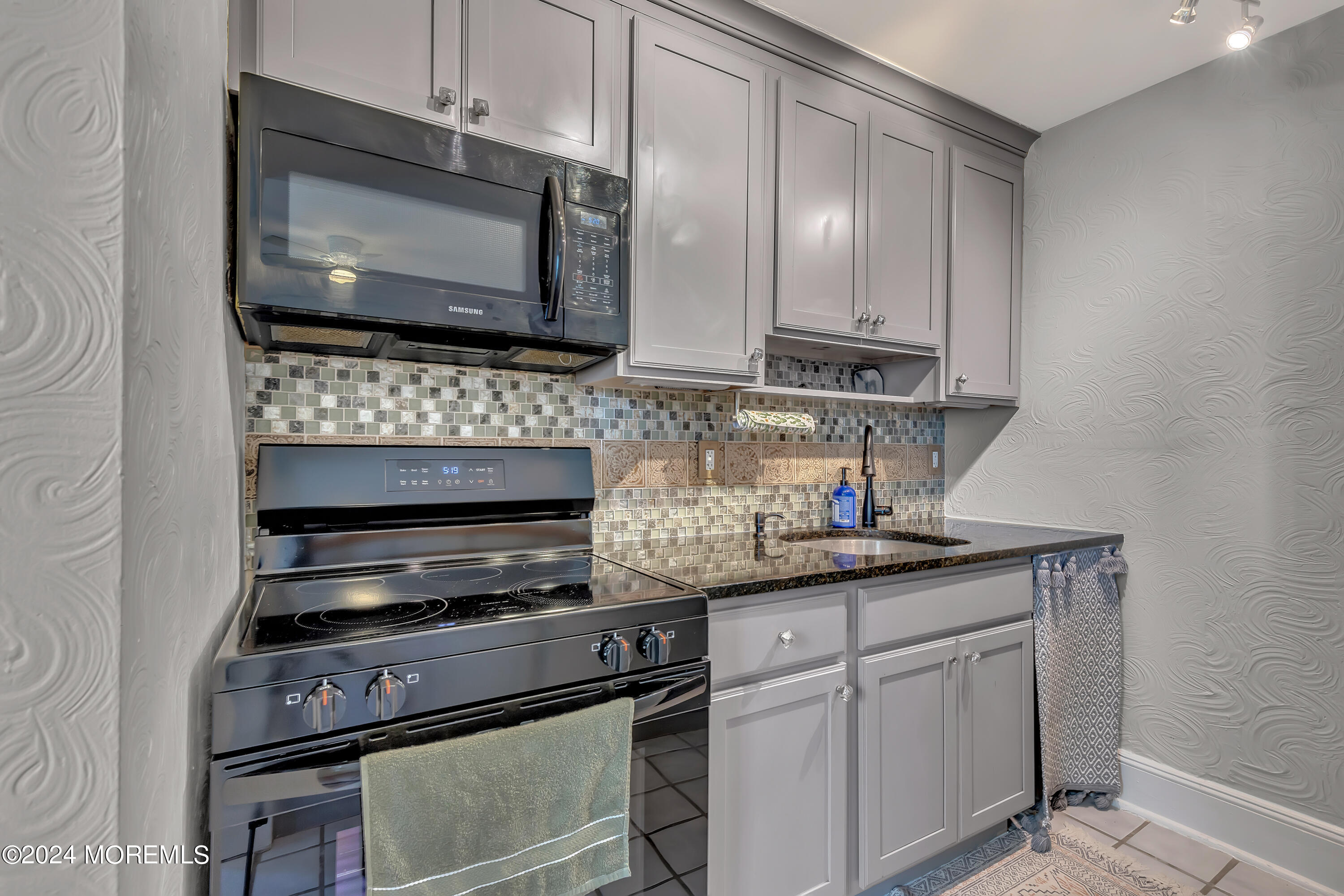 400 Deal Lake Drive 7K