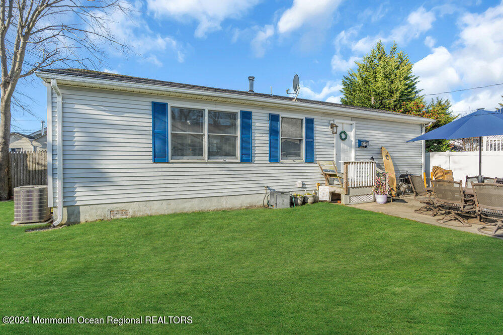 1725 Belmont Avenue, Rear House