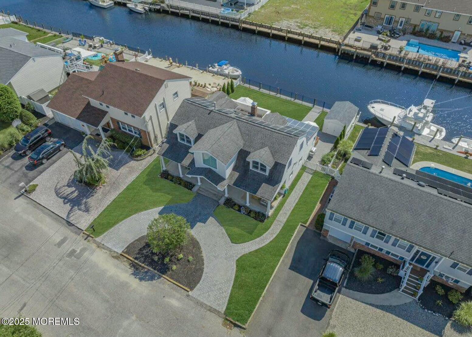 1848 Northwest Drive