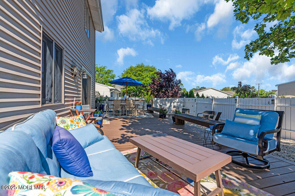 189 Riviera Drive