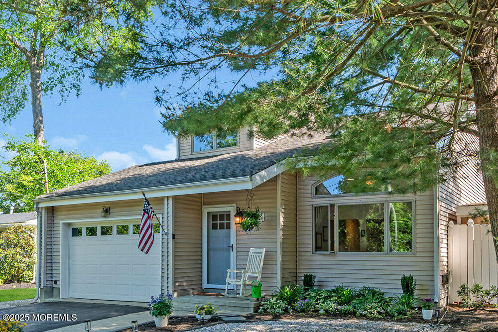 189 Riviera Drive