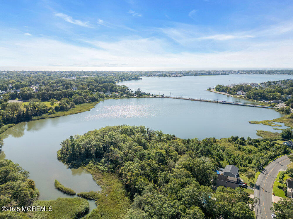 7 Overbrook Place