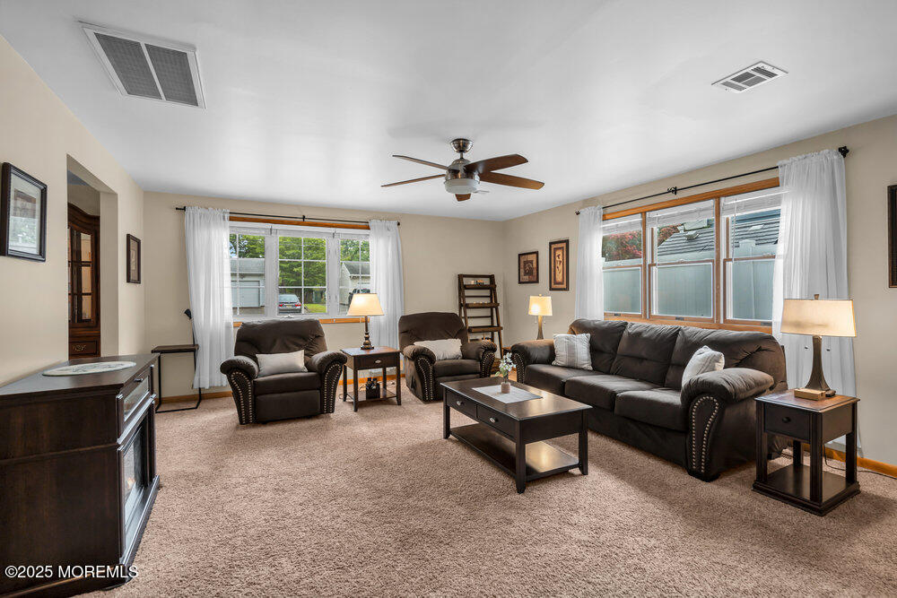15 Skipper Lane