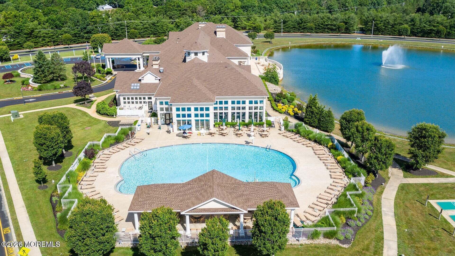 24 Jonahs Pond Lane