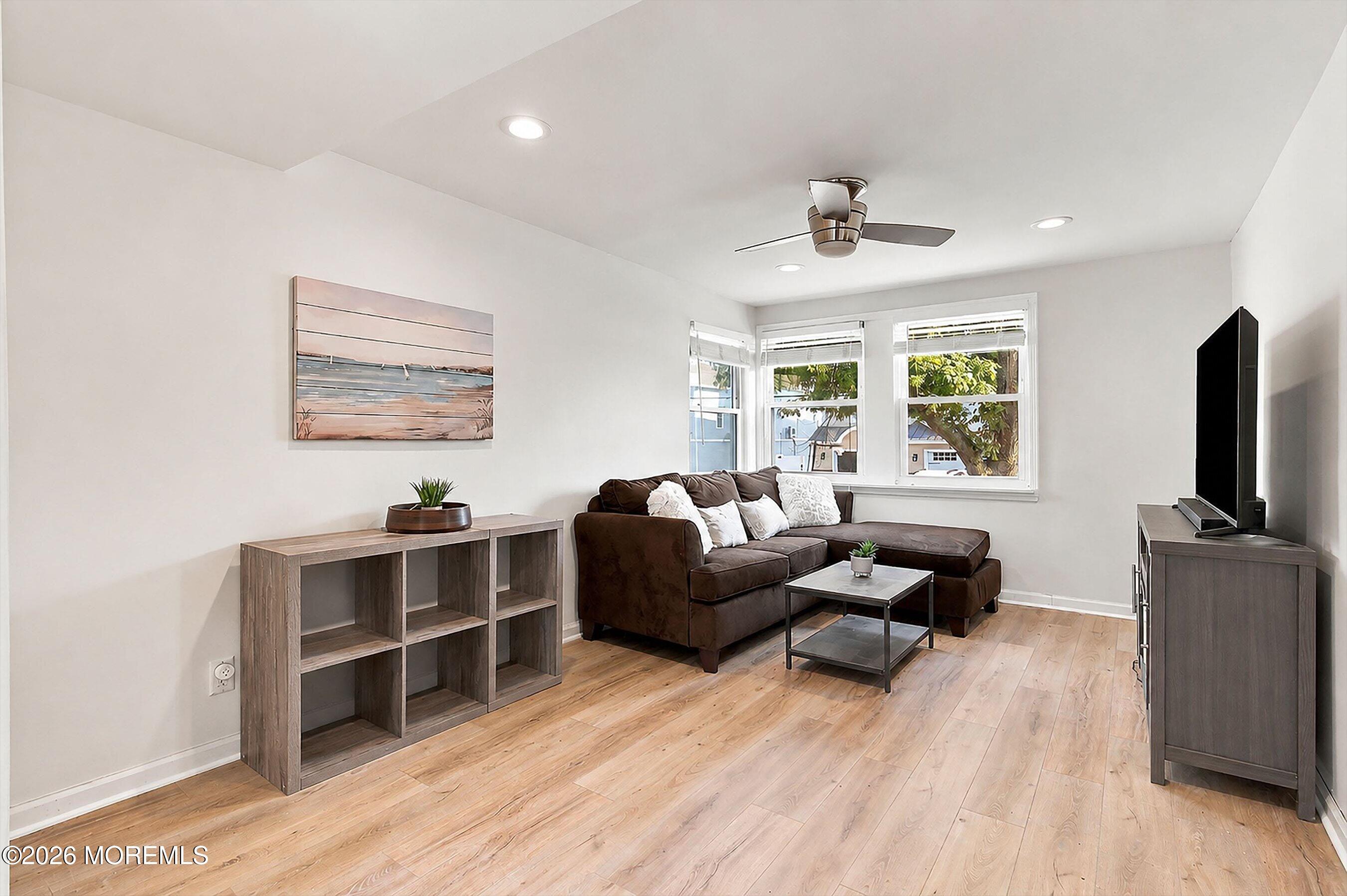 48 Bay Shore Drive