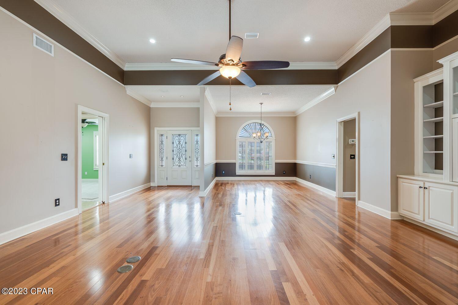 821 Dolphin Drive