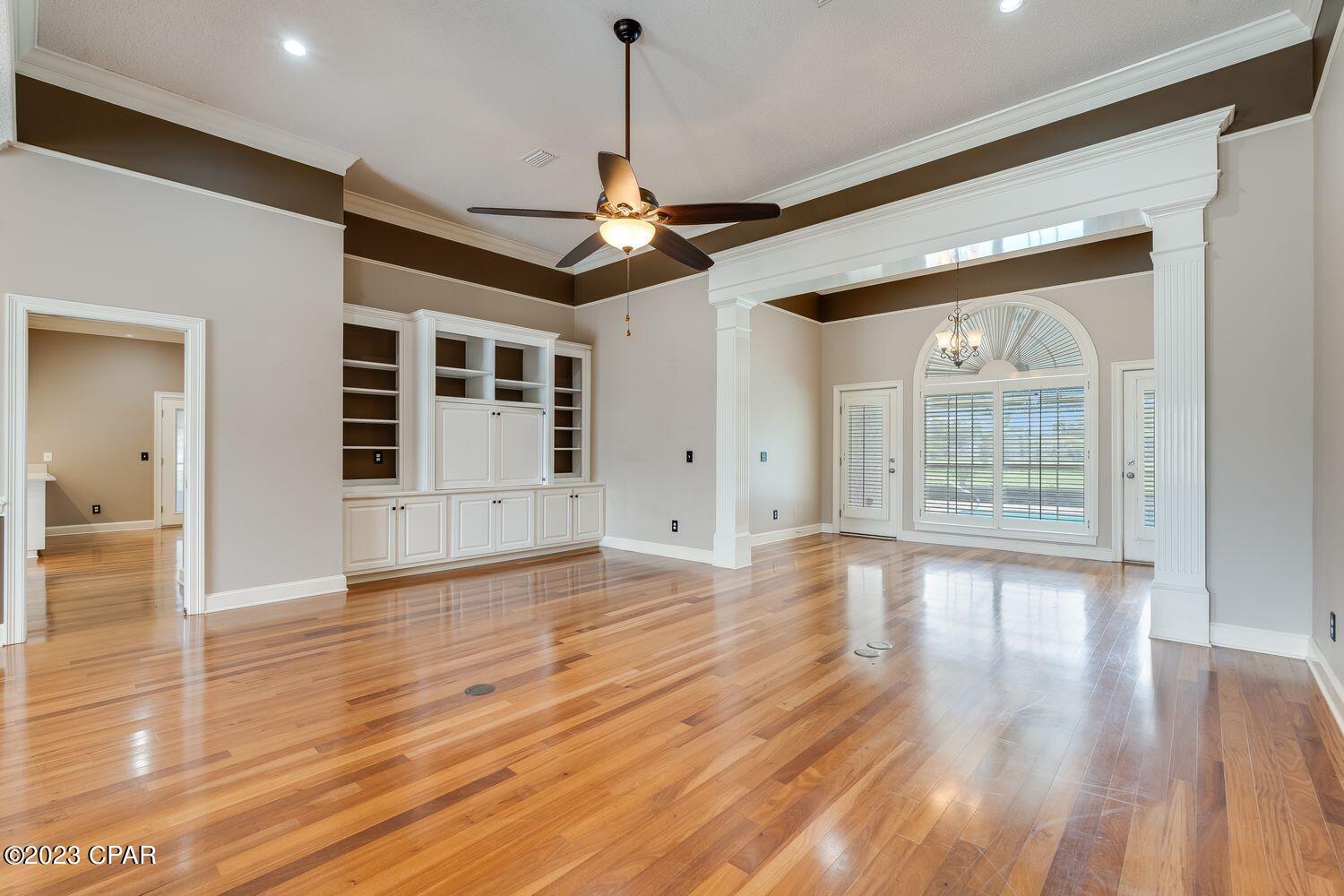 821 Dolphin Drive