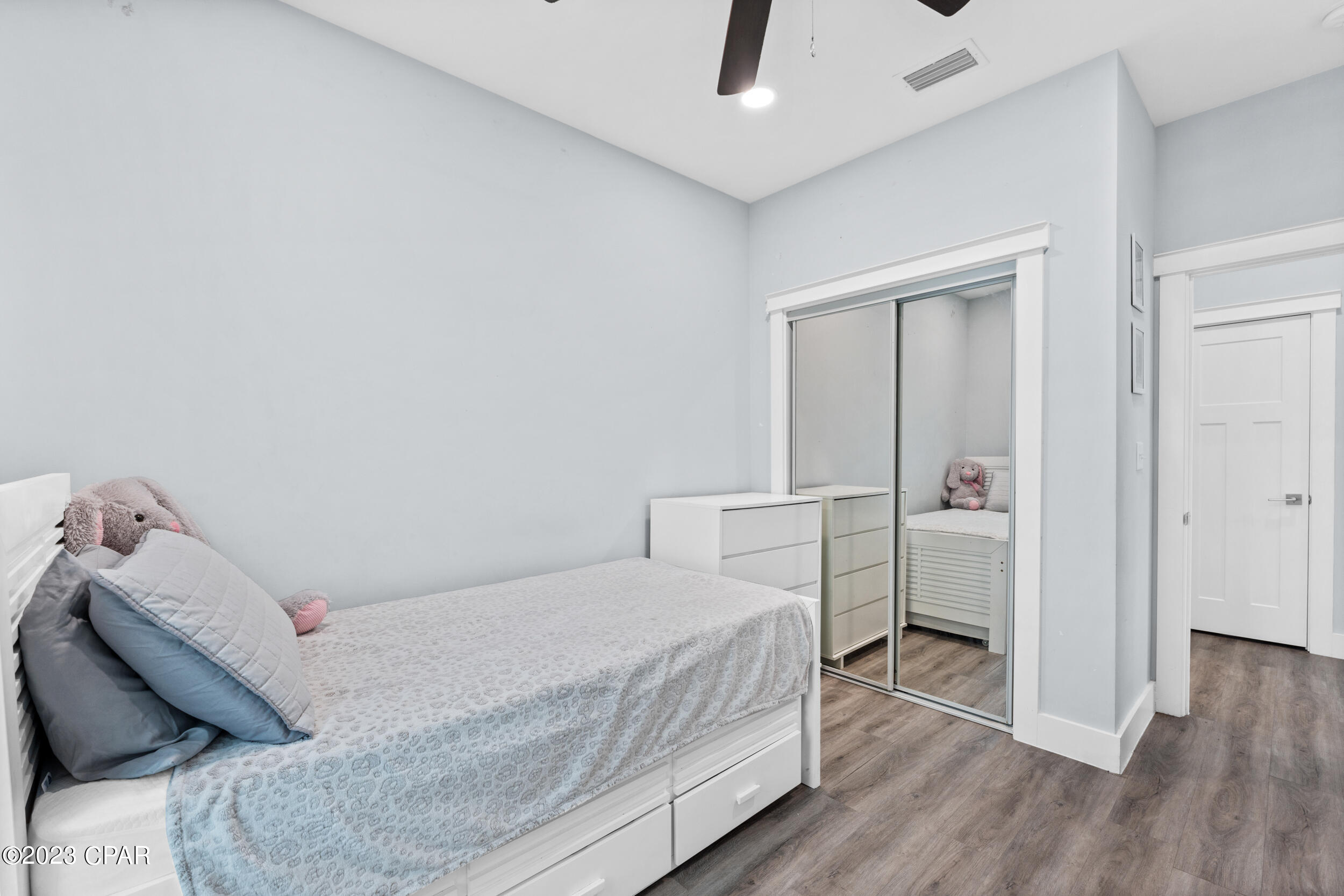 2226 Joan Avenue Unit: 5