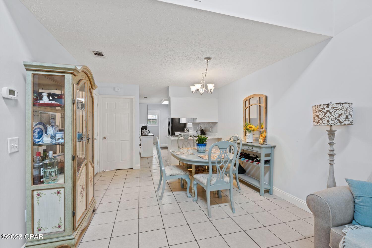 4056 Woodridge Road