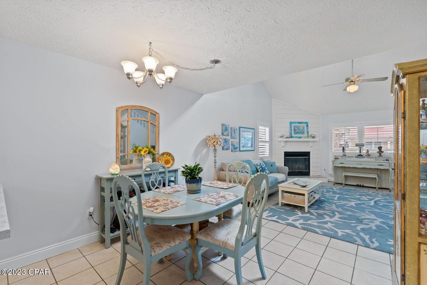 4056 Woodridge Road