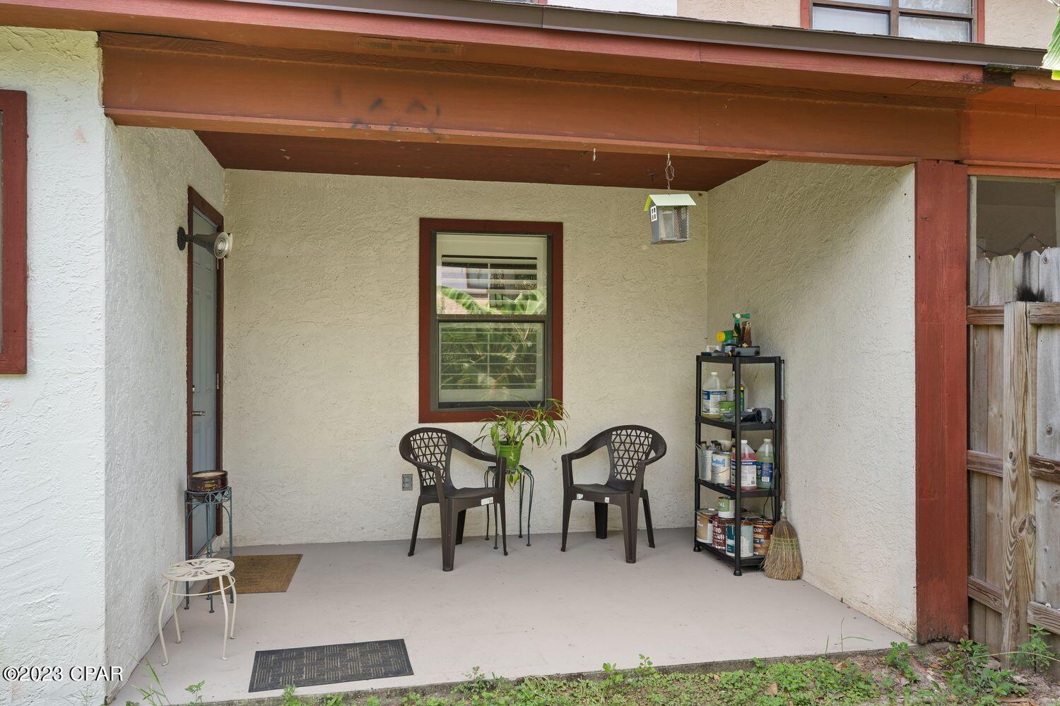4056 Woodridge Road