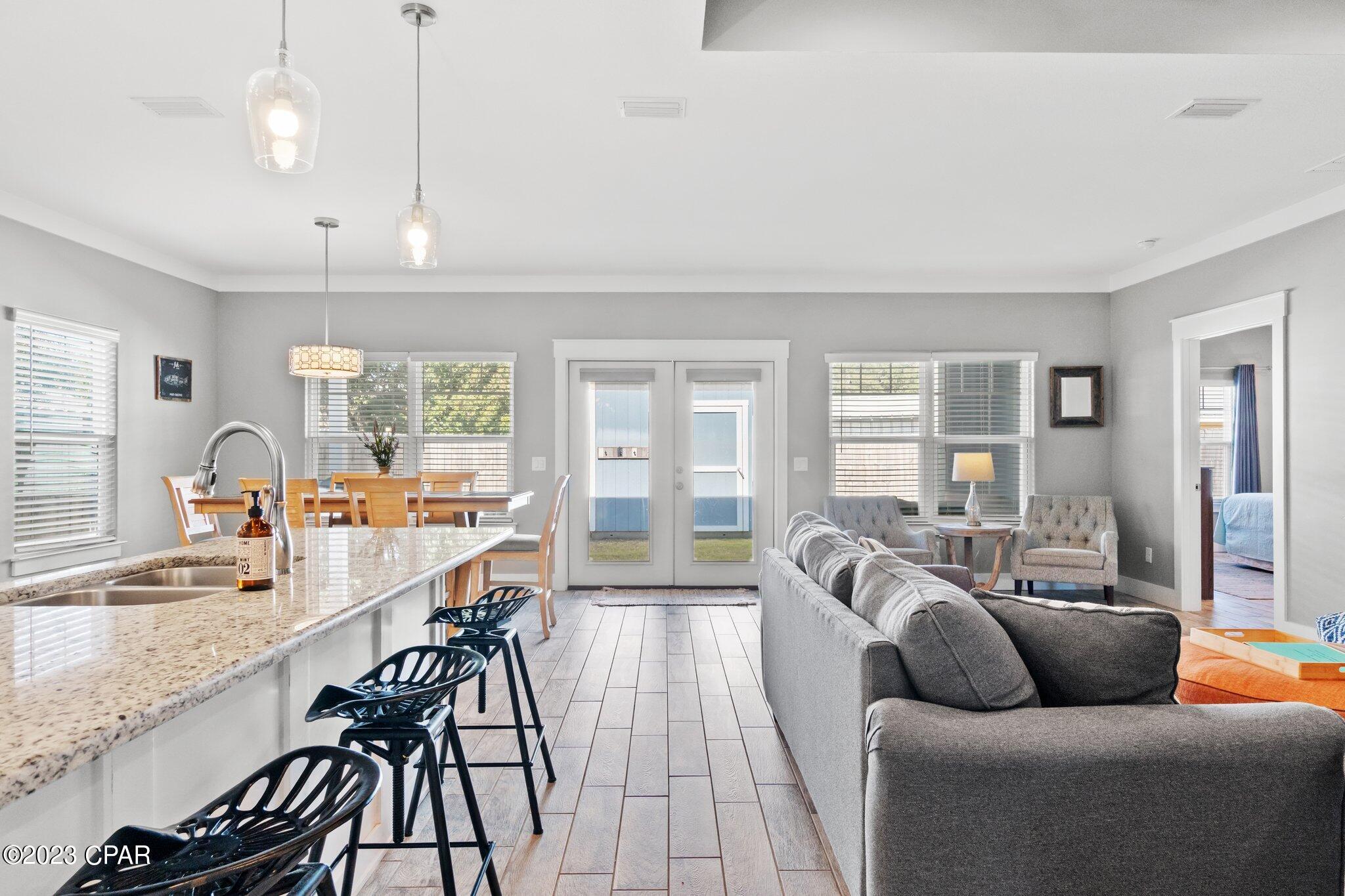 21318 Hilltop Avenue