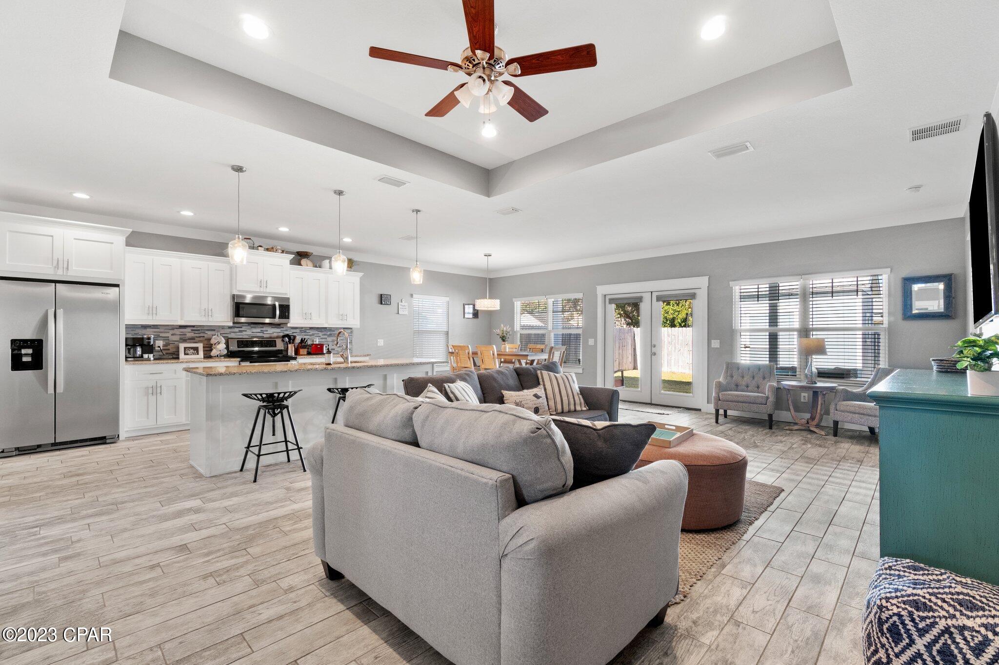 21318 Hilltop Avenue