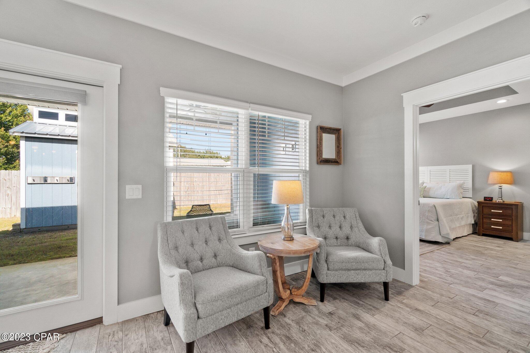 21318 Hilltop Avenue