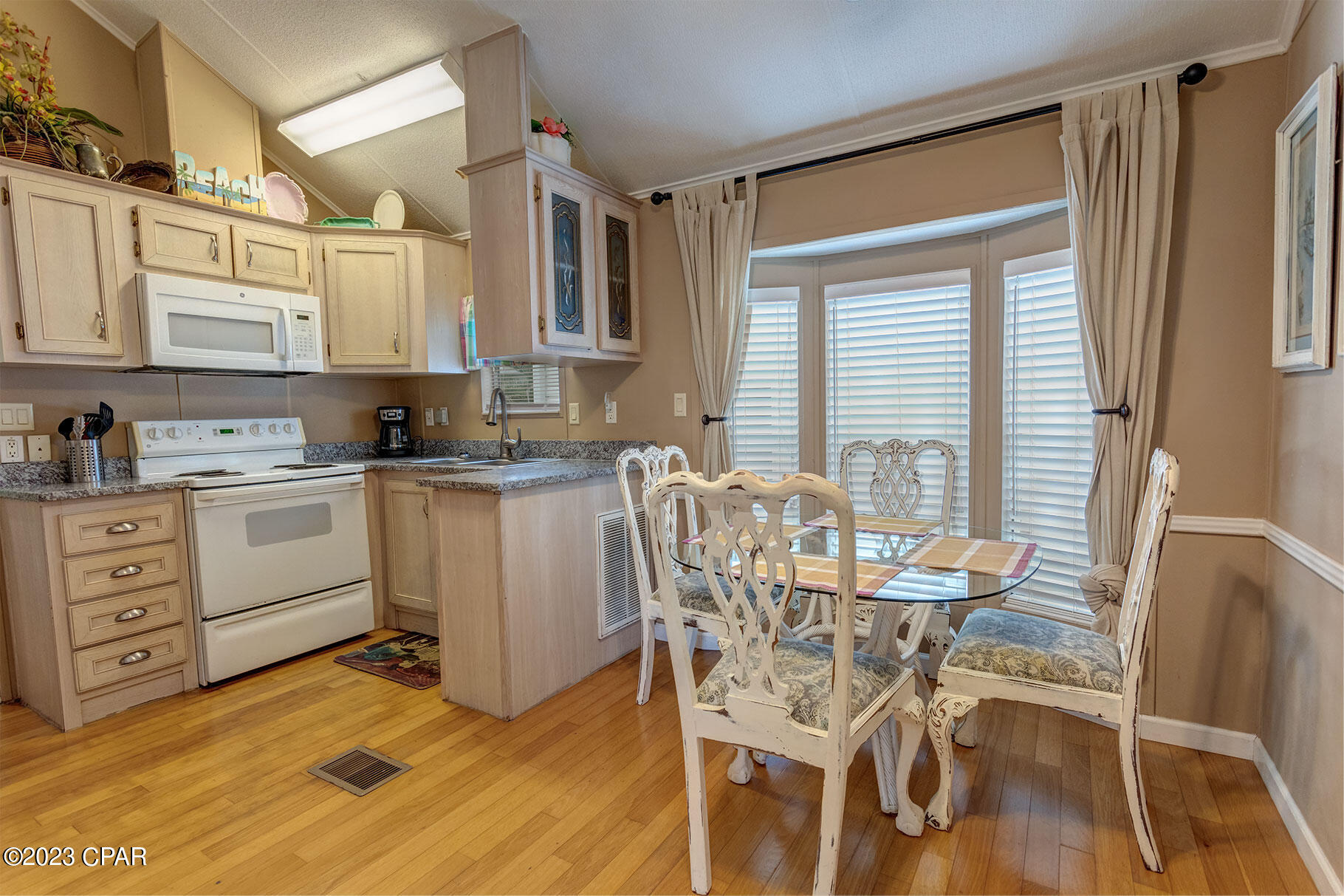 1219 Thomas Drive Unit: 91