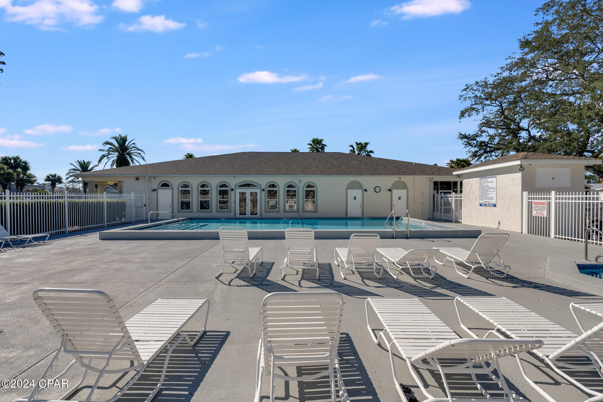 1219 Thomas Drive 62