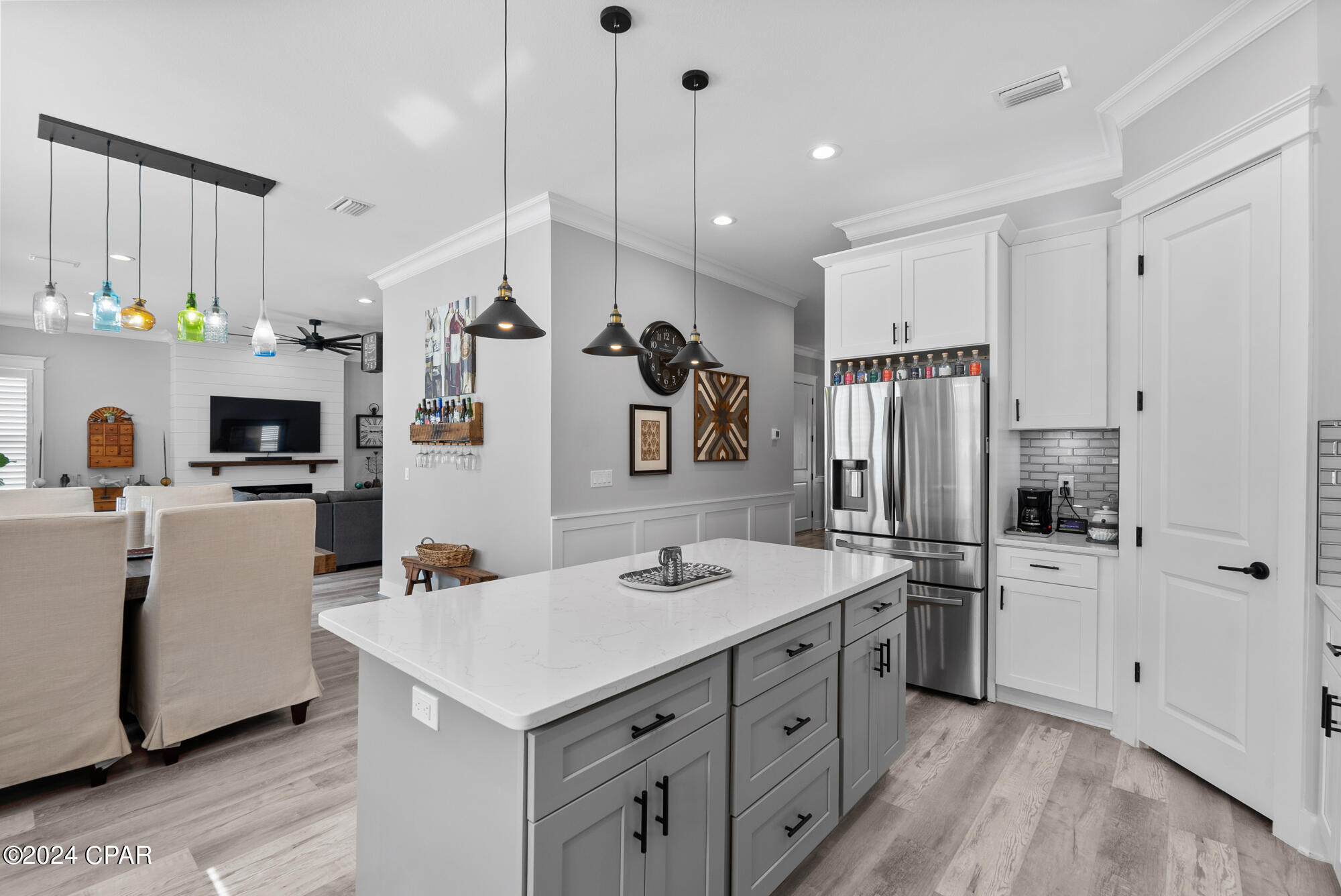 614 W Gulf Boulevard