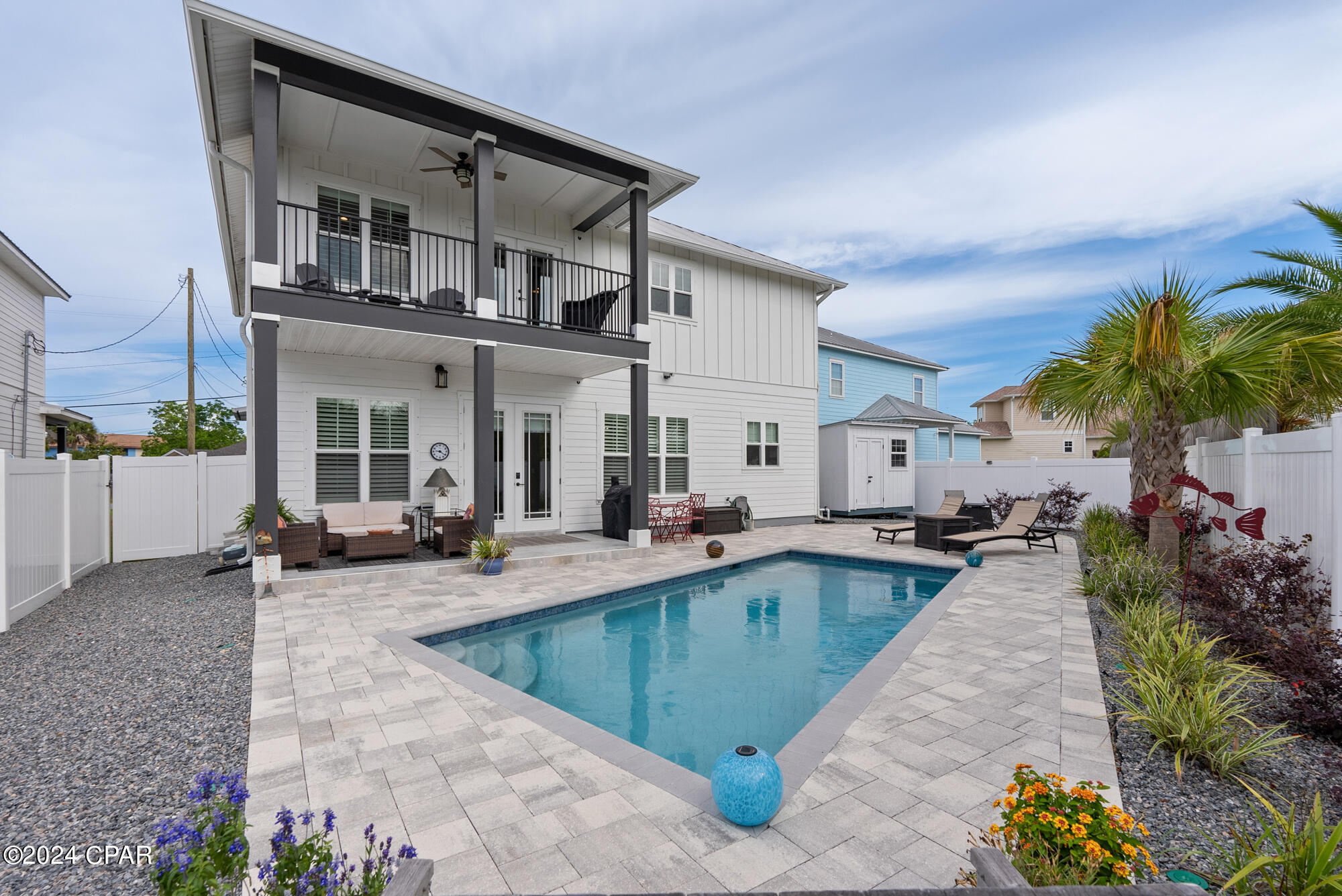 614 W Gulf Boulevard