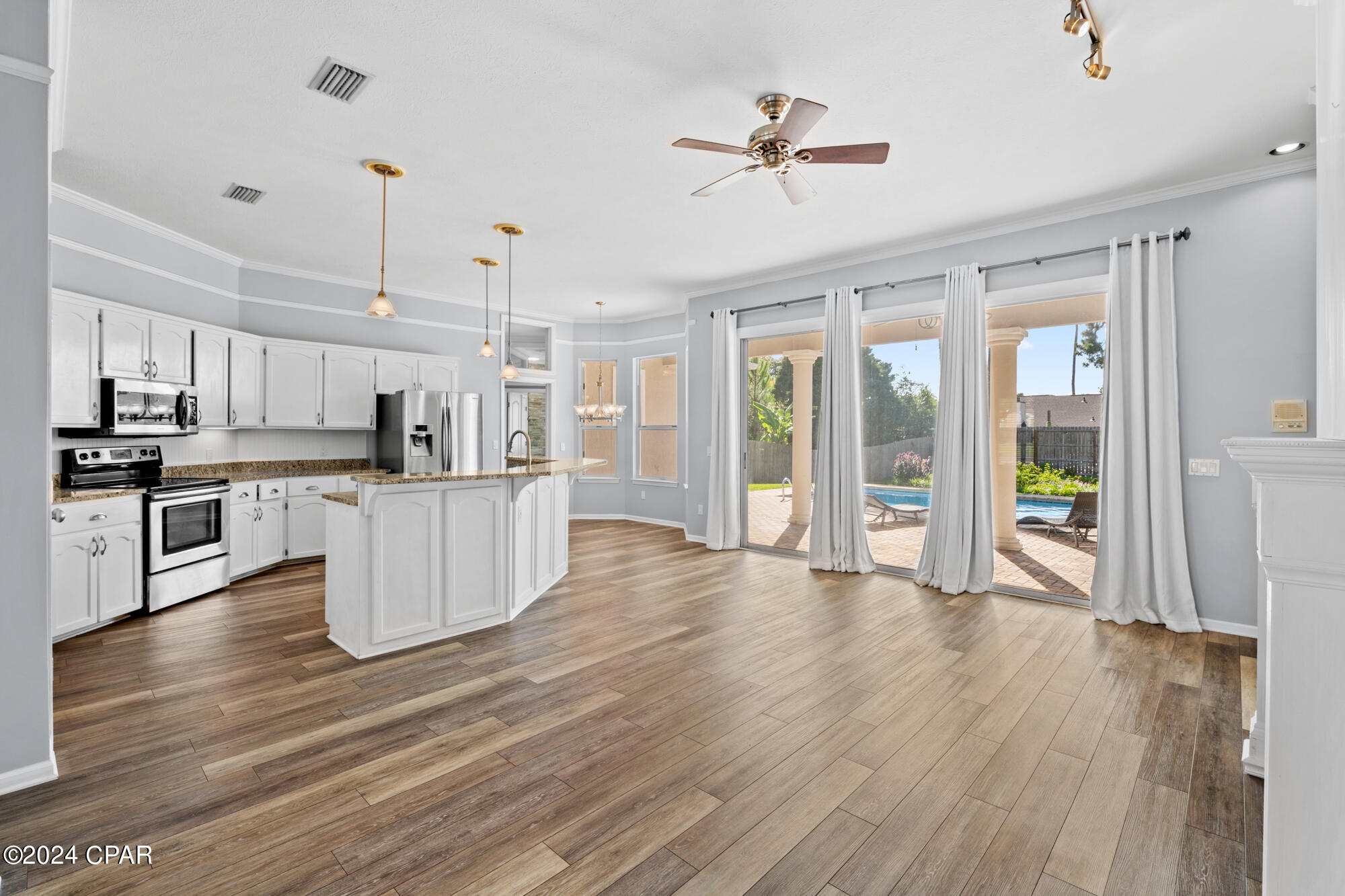 111 Palm Harbour Boulevard