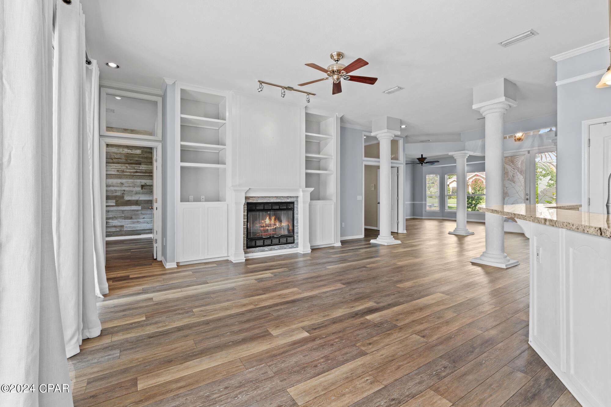 111 Palm Harbour Boulevard