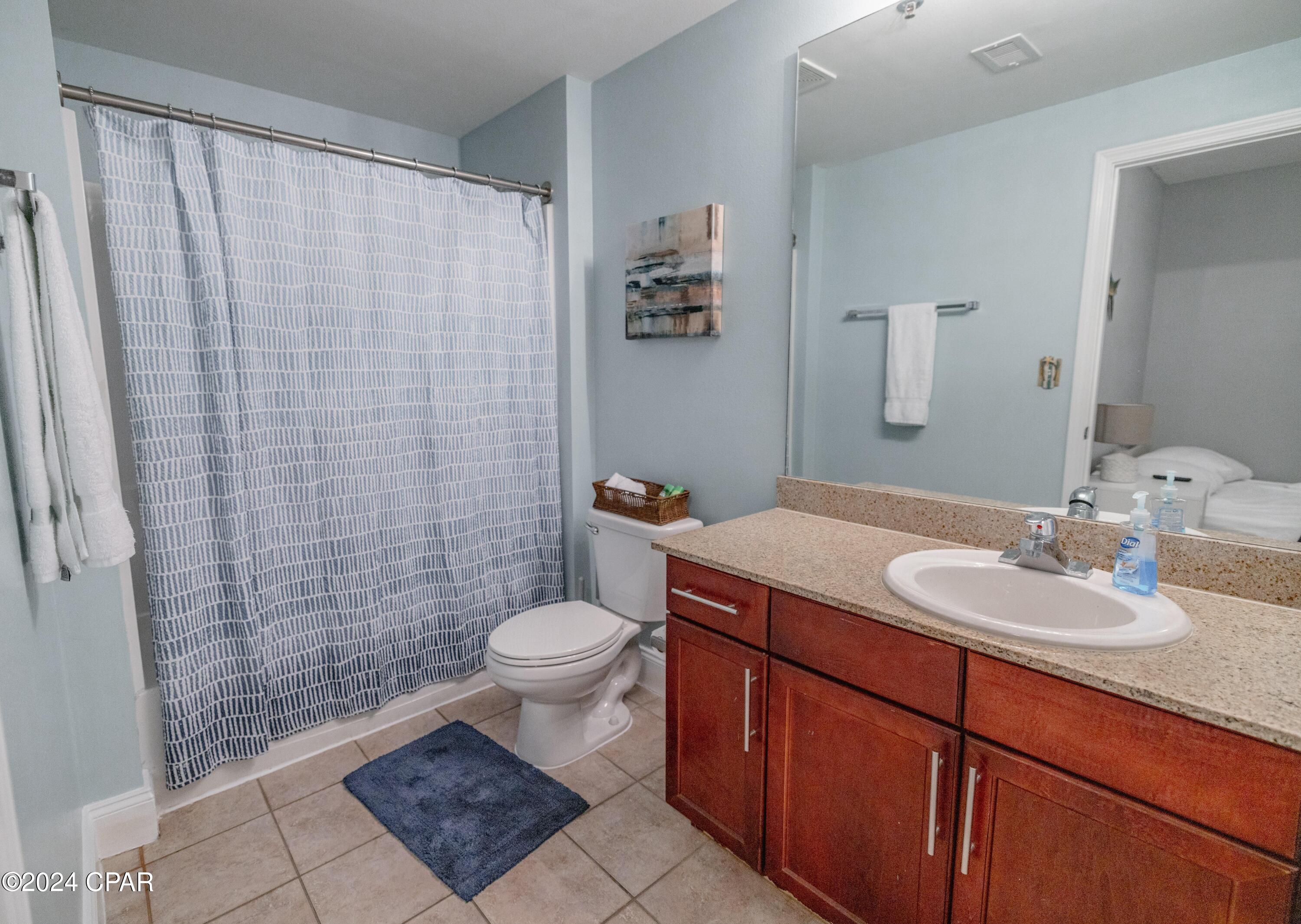 9860 S Thomas Drive 1218