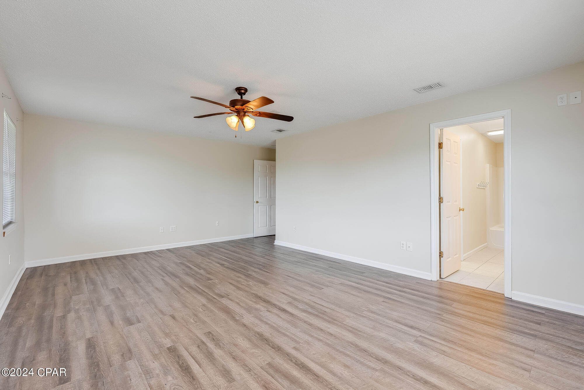 1405 W Park Lane