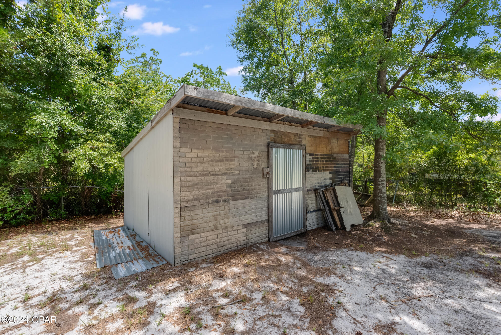 1405 W Park Lane