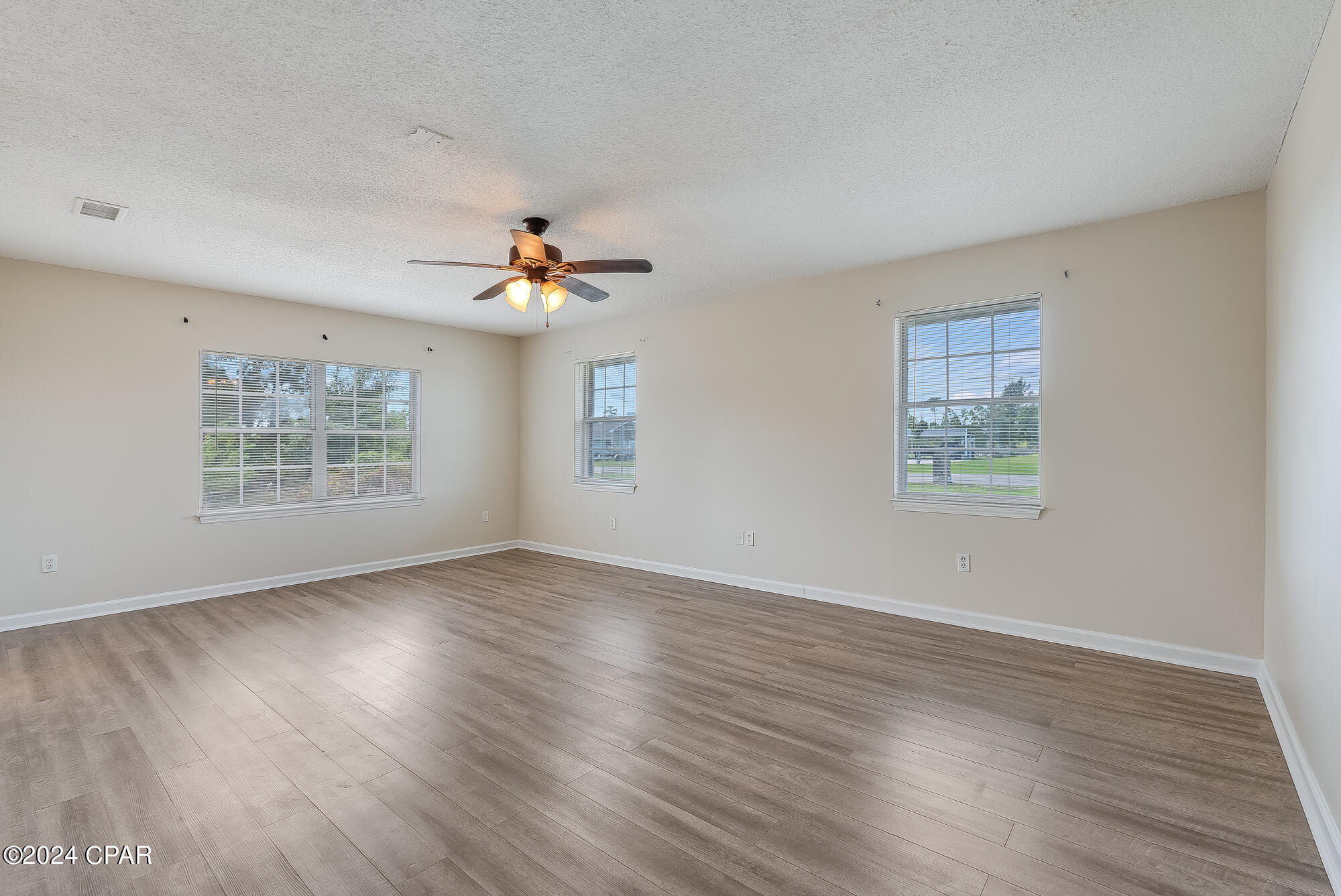 1405 W Park Lane