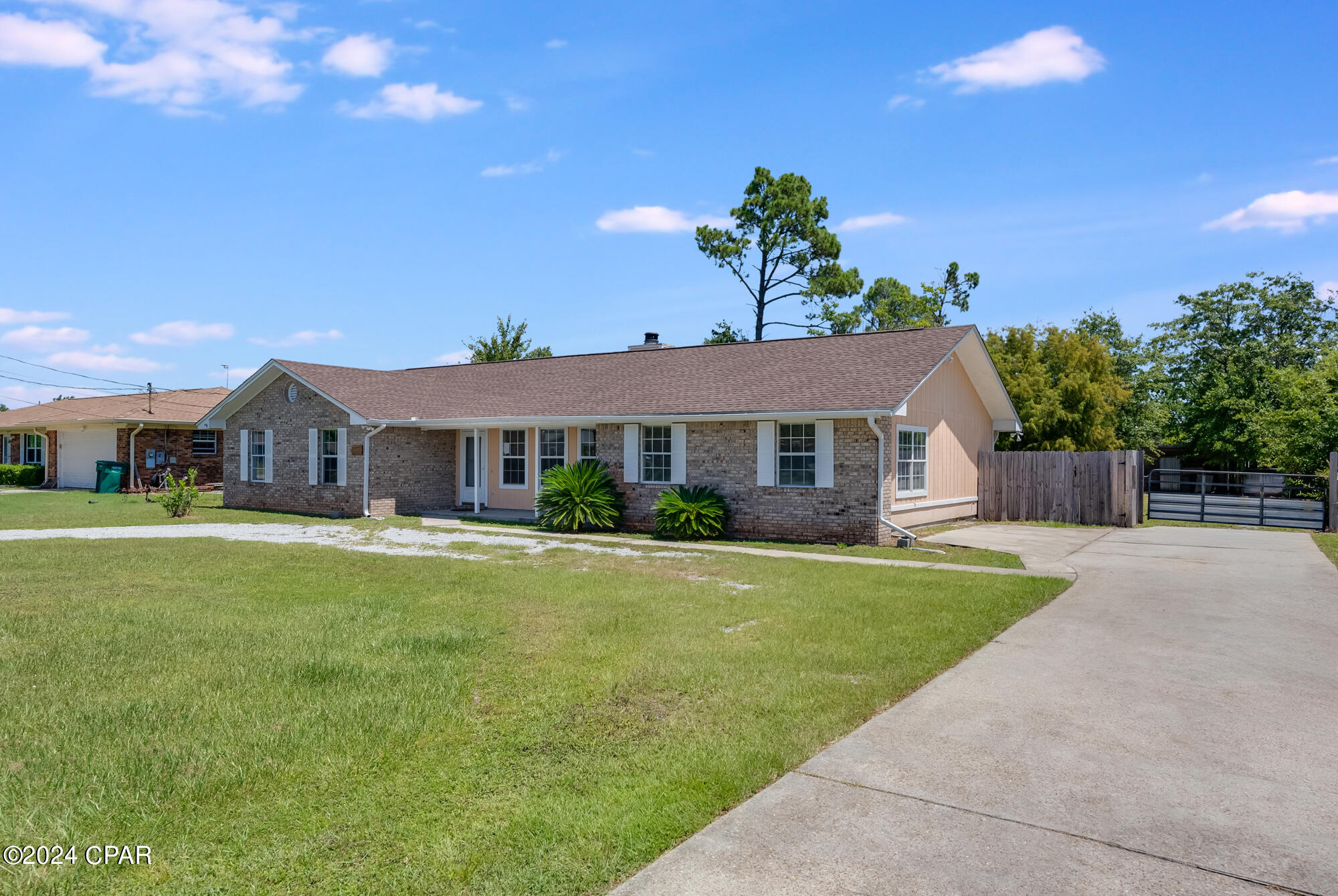 1405 W Park Lane