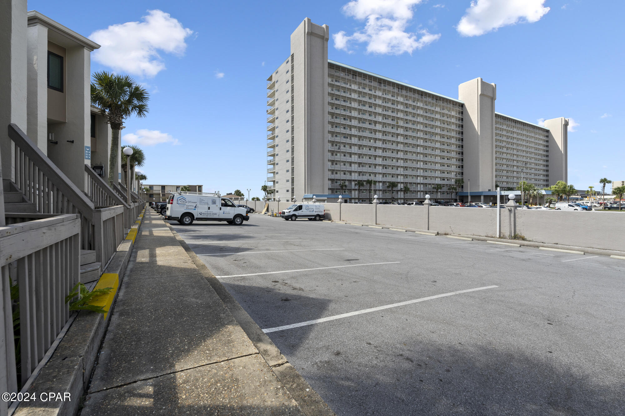 8727 Thomas Drive E-4