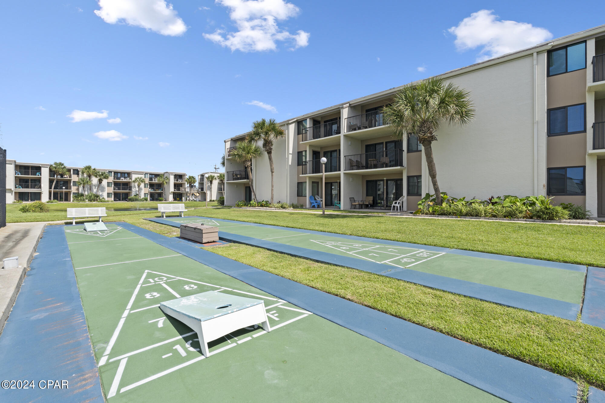 8727 Thomas Drive E-4