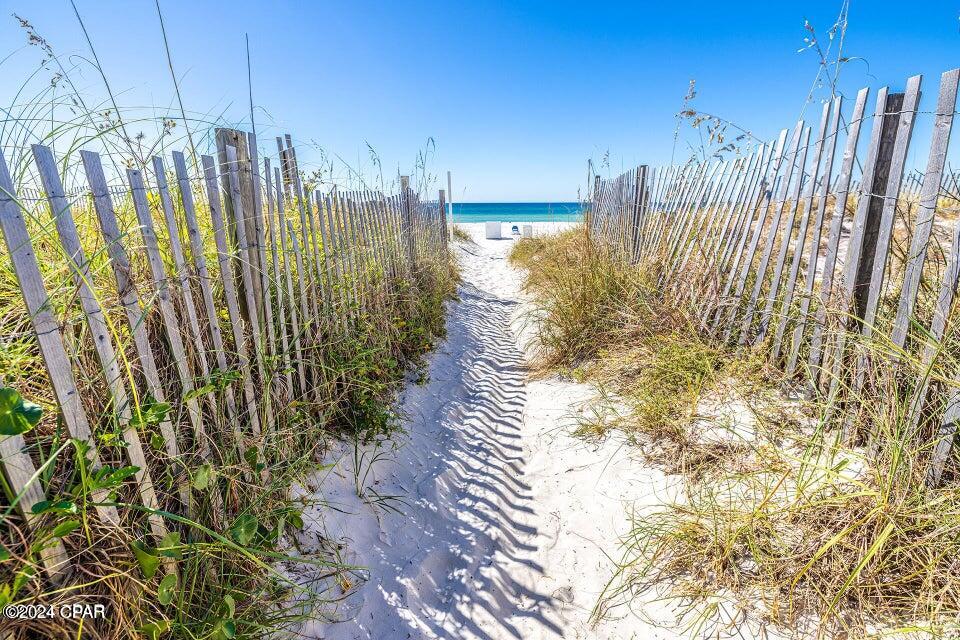 8727 Thomas Drive E-4