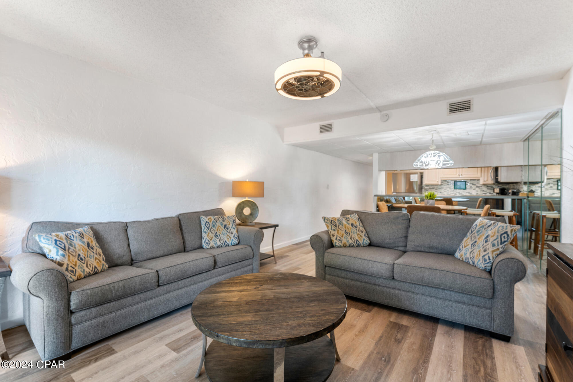 8727 Thomas Drive E-4