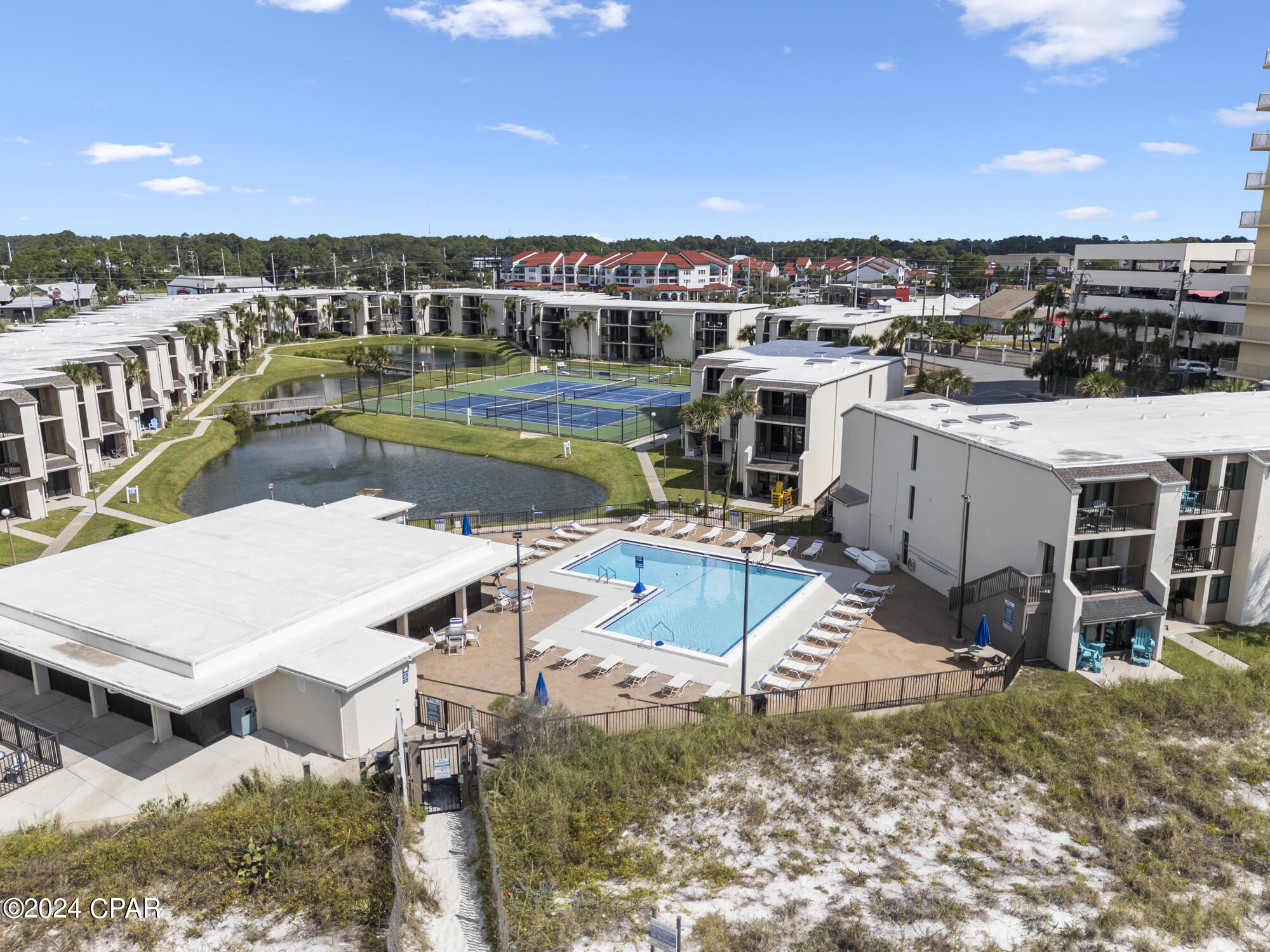 8727 Thomas Drive E-4