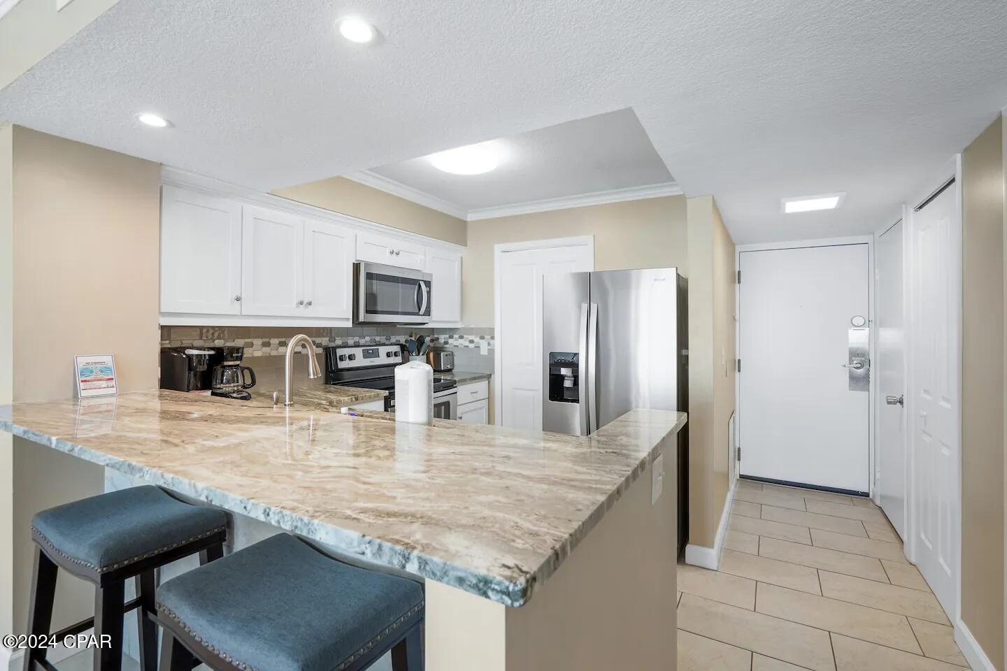 7205 Thomas Drive E1202