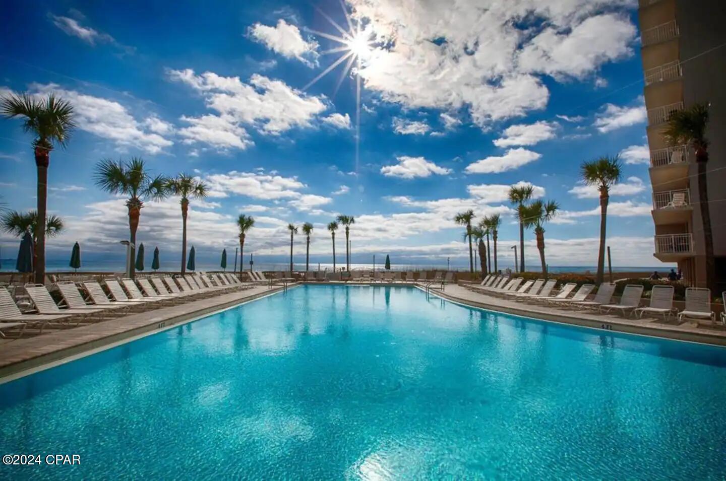 7205 Thomas Drive E1202