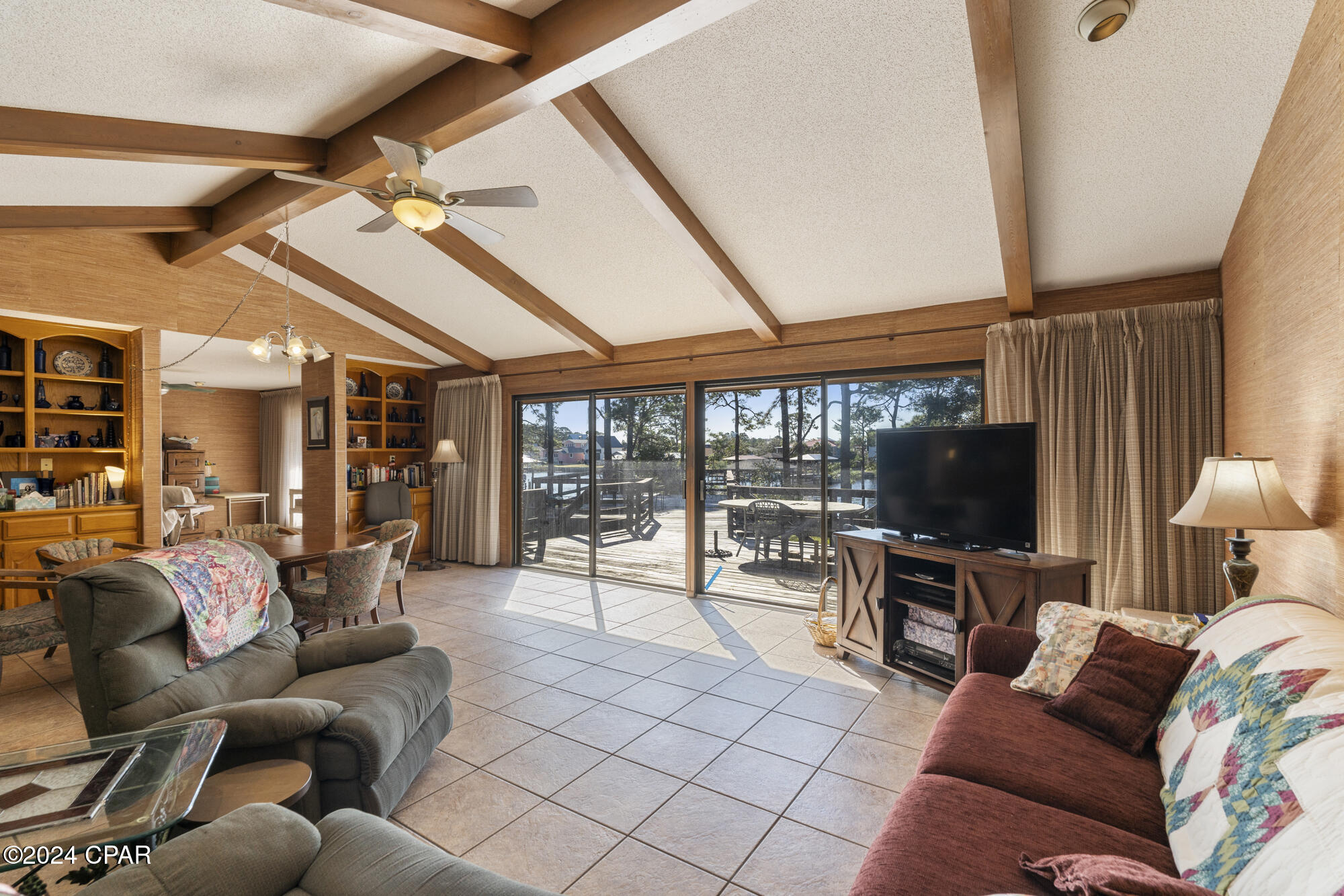 8713 N Lagoon Drive