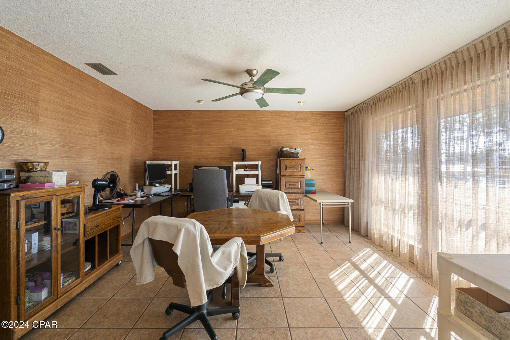 8713 N Lagoon Drive
