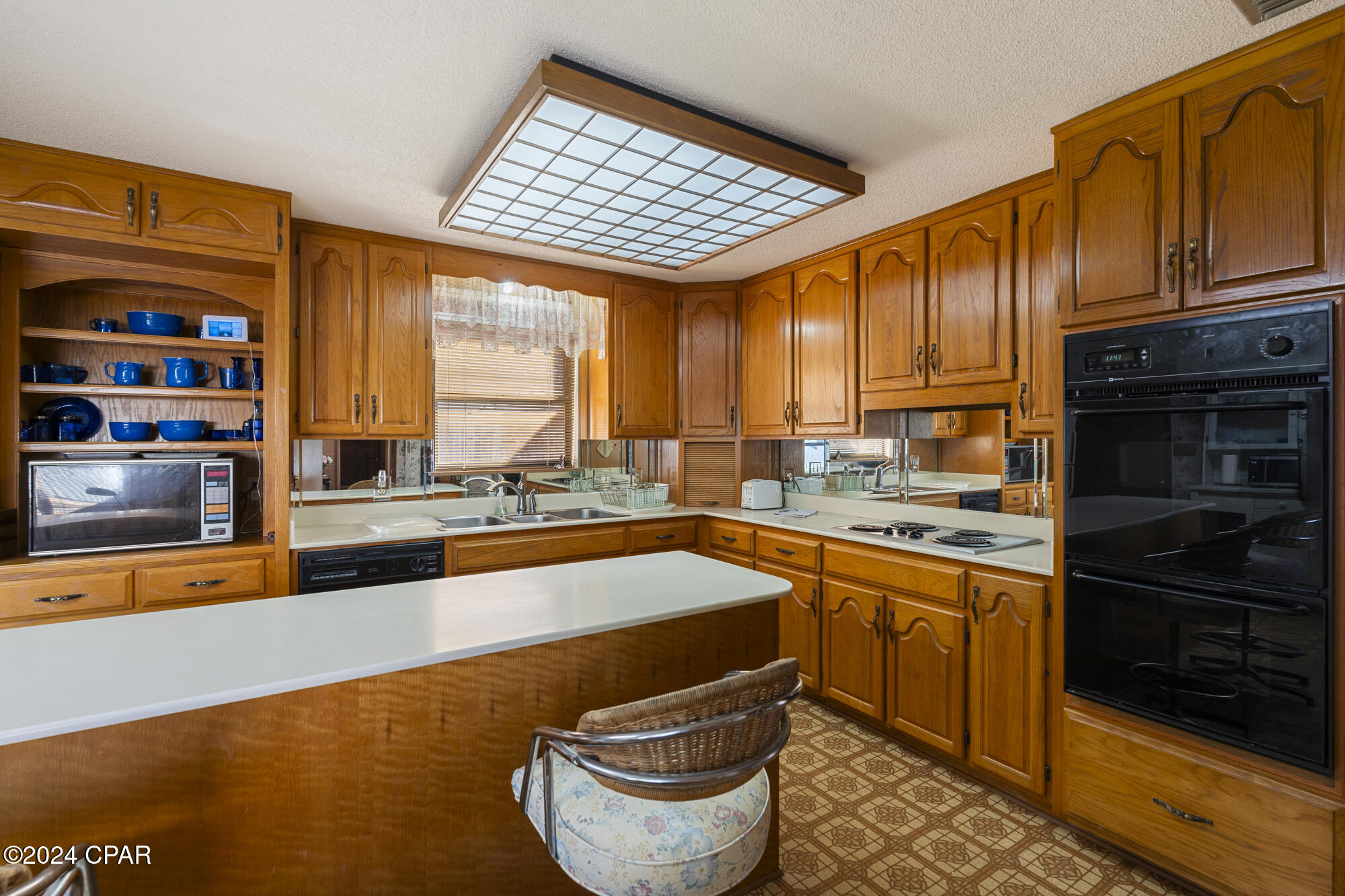 8713 N Lagoon Drive