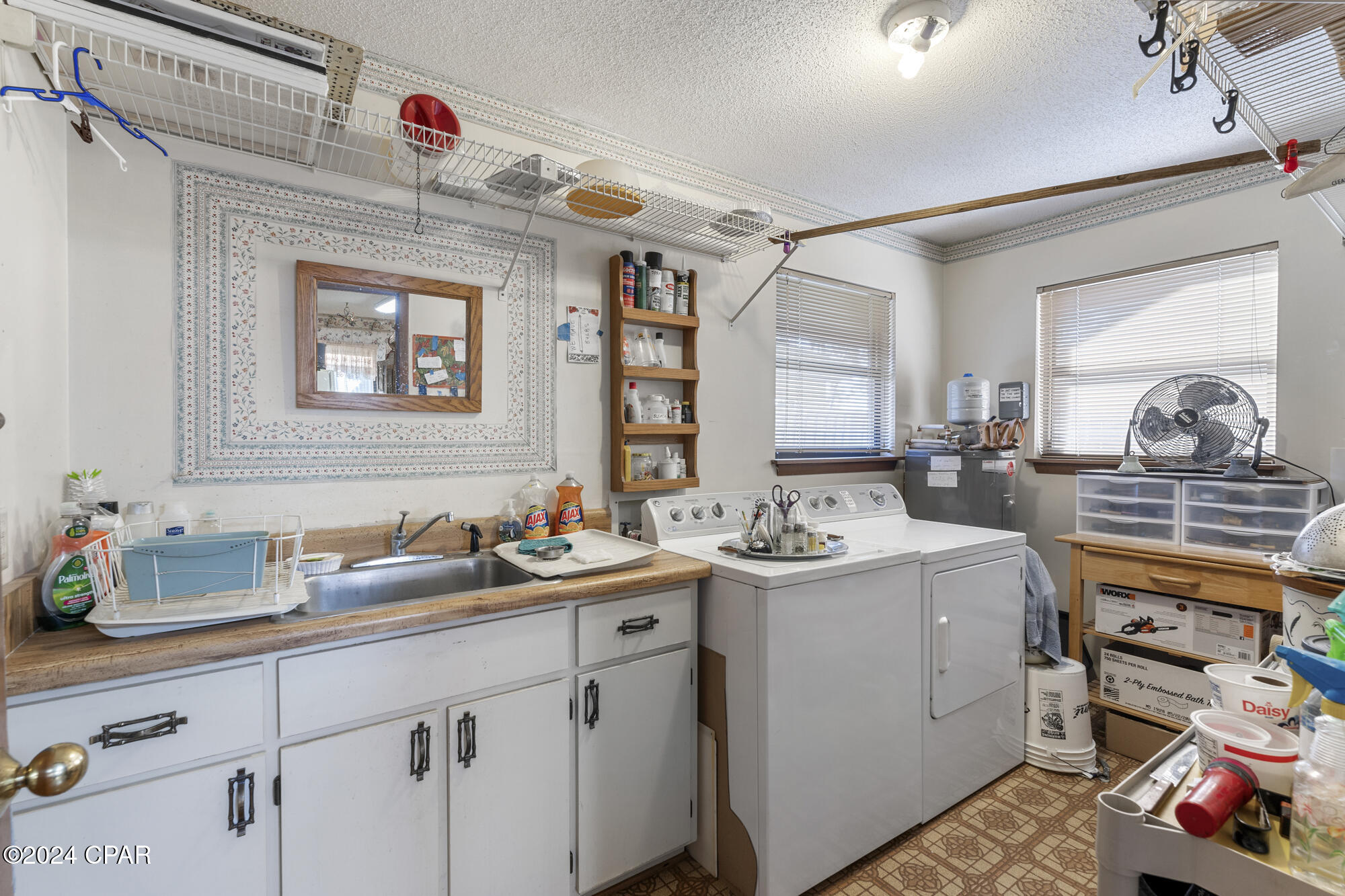 8713 N Lagoon Drive