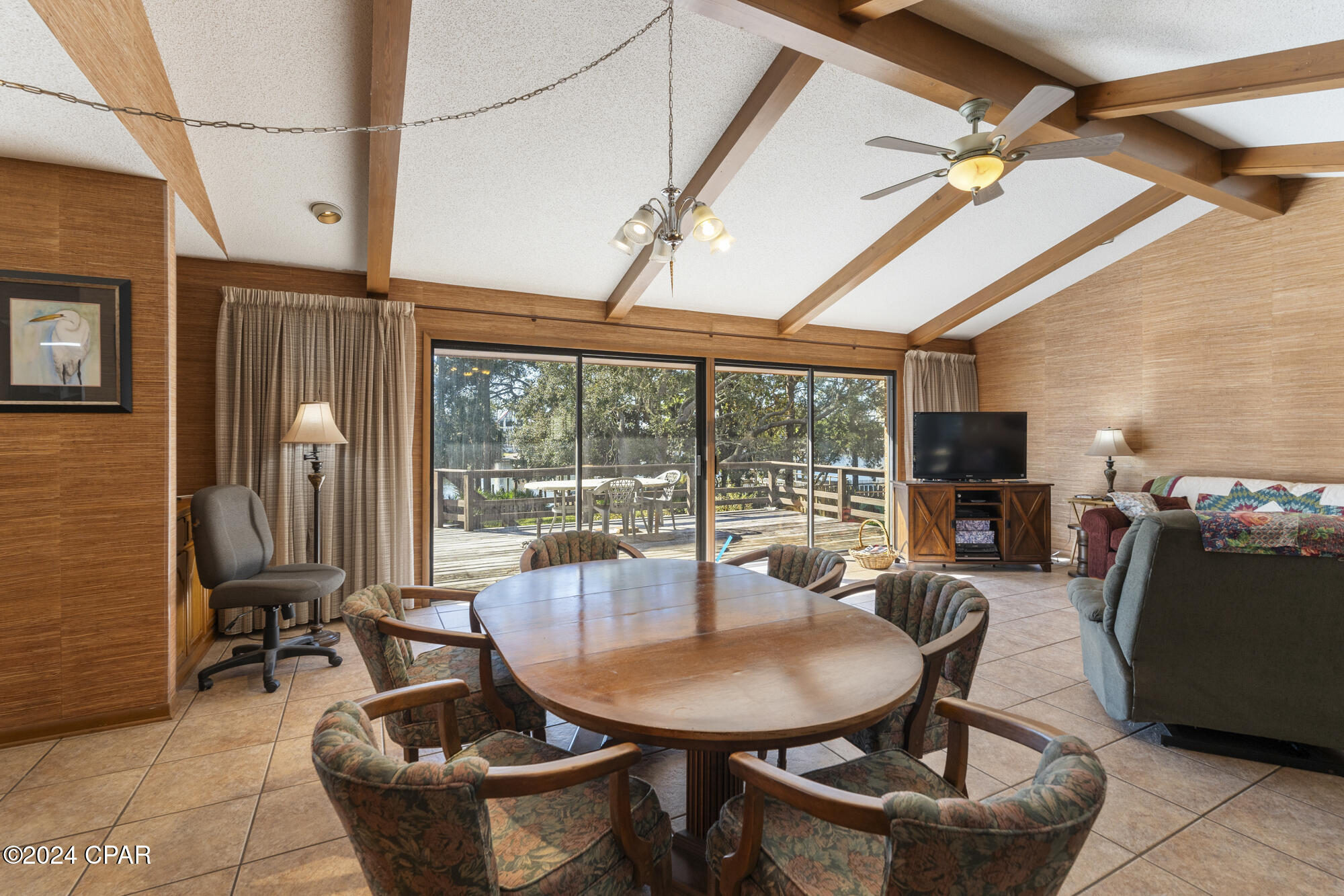 8713 N Lagoon Drive