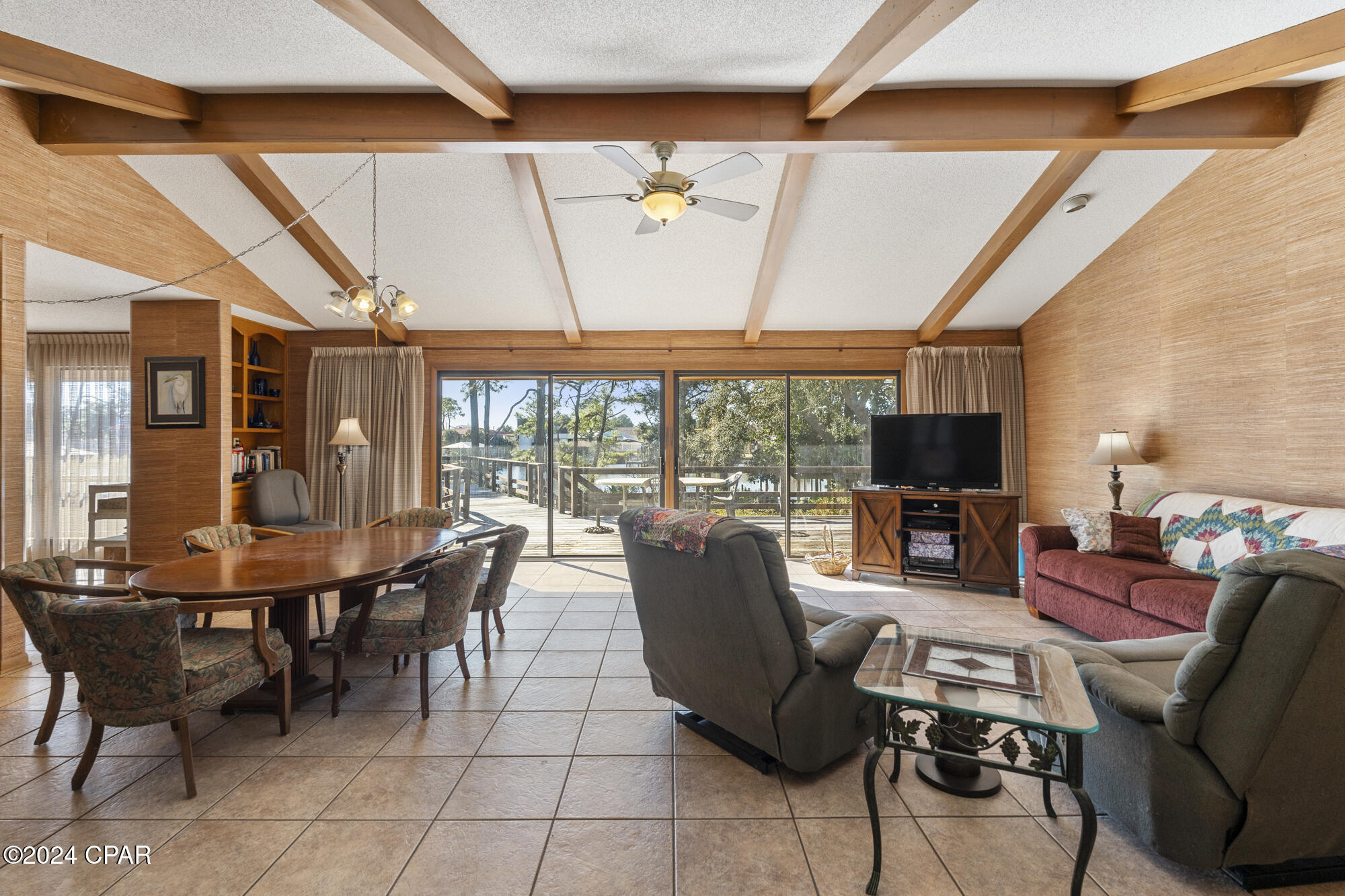 8713 N Lagoon Drive