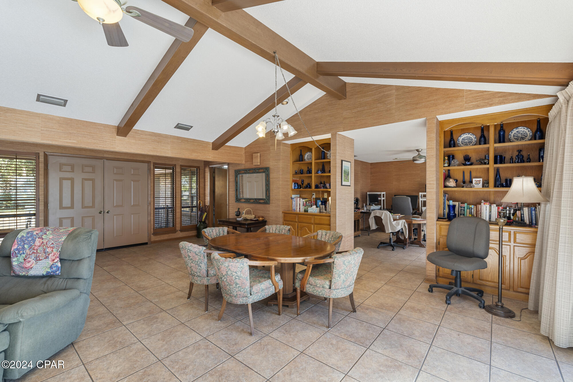 8713 N Lagoon Drive