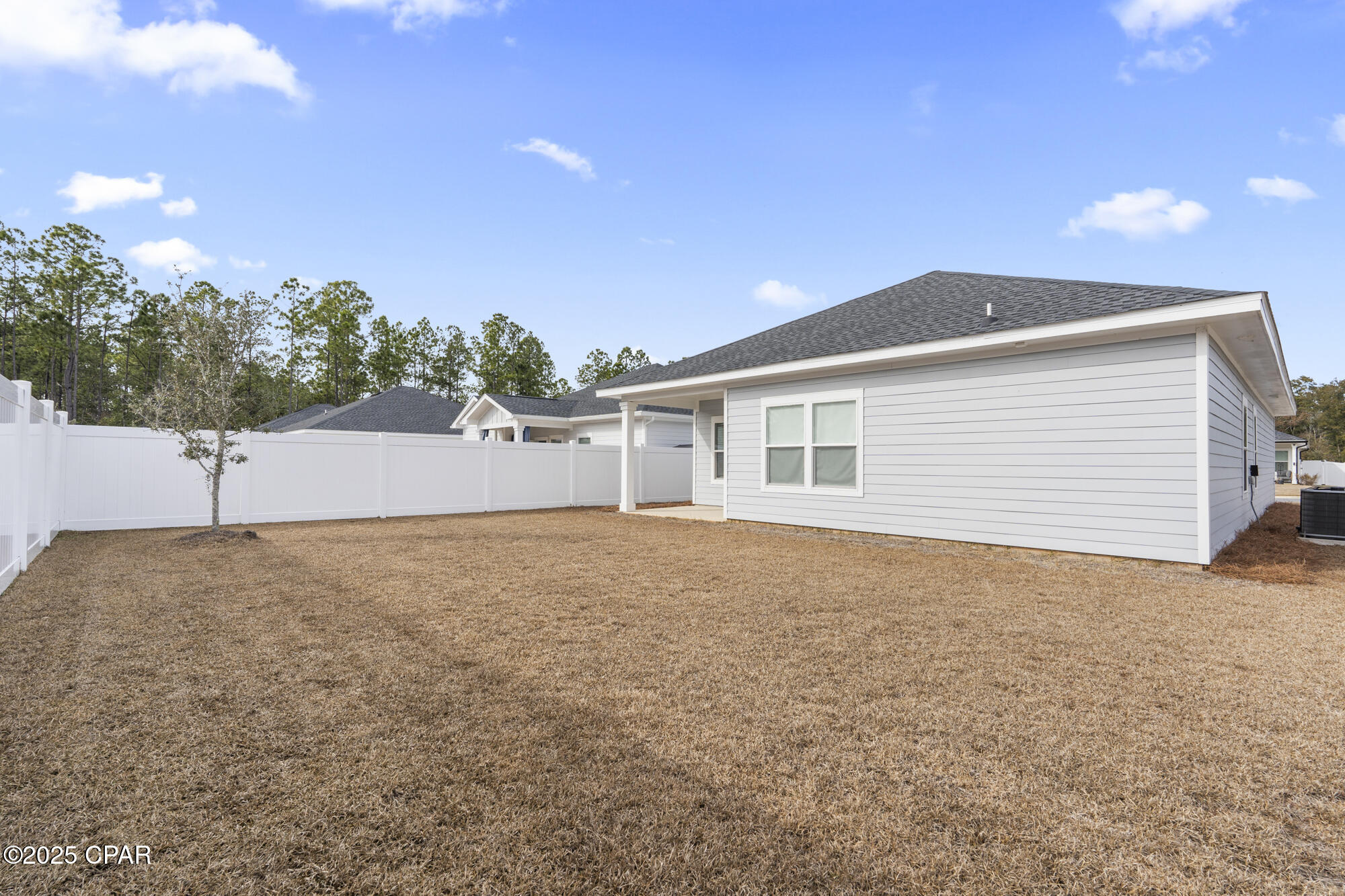 7 Alexander Way