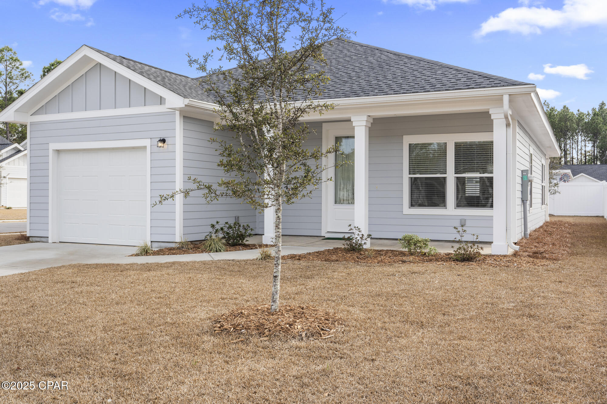 7 Alexander Way