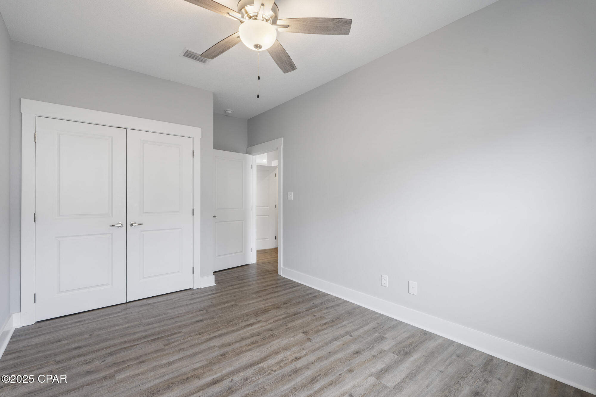 7 Alexander Way