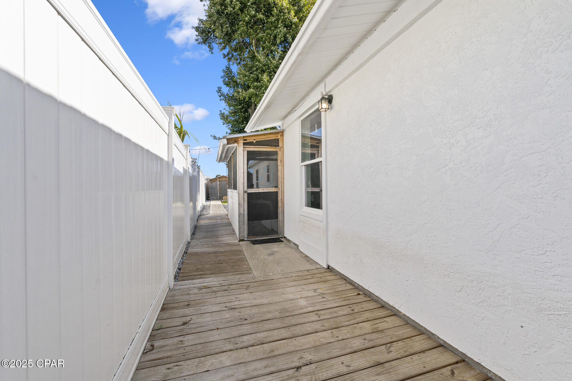 5524 Pinetree Avenue