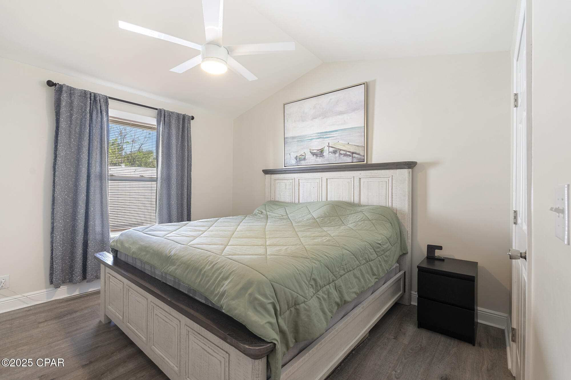 5524 Pinetree Avenue