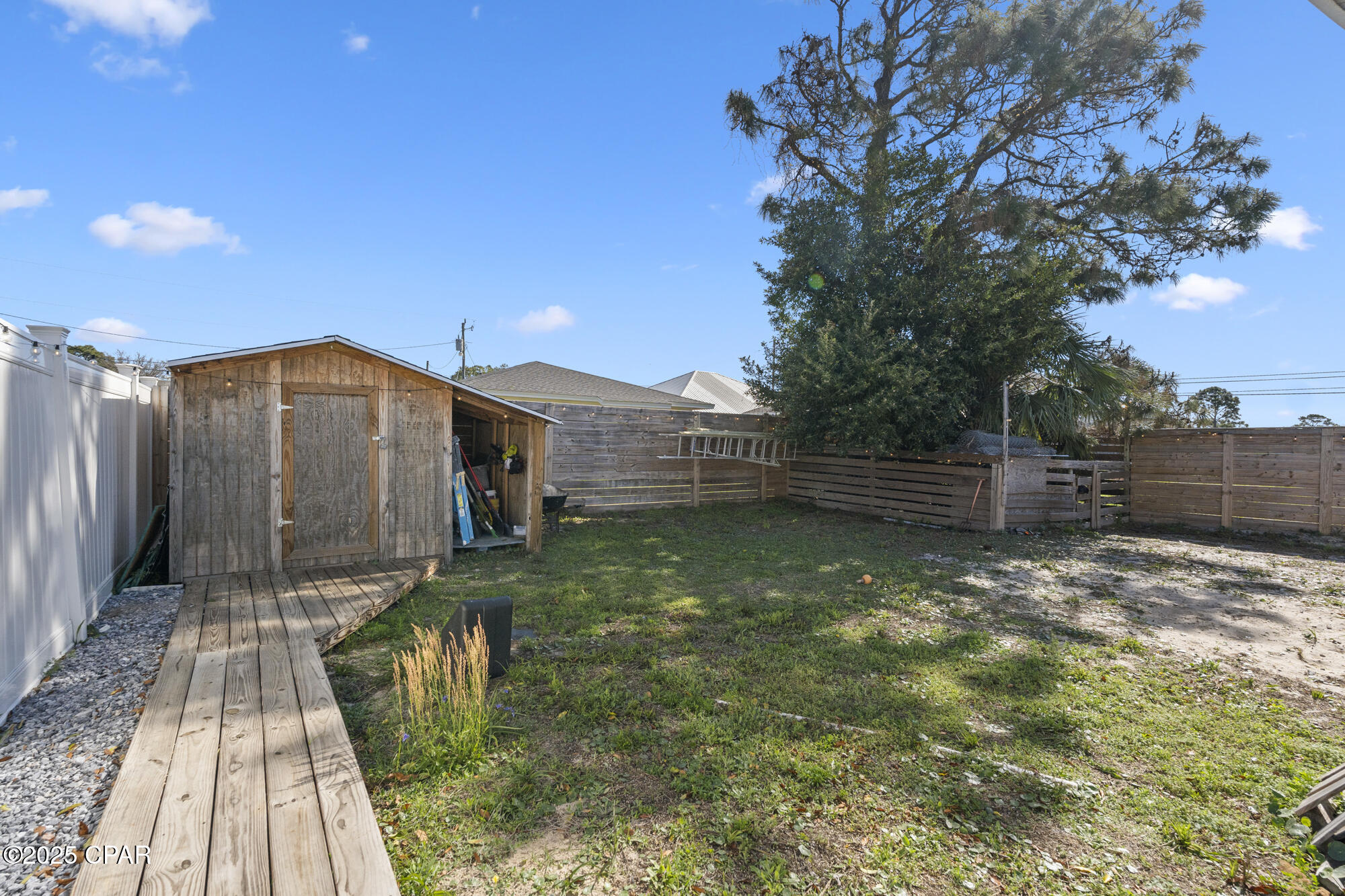 5524 Pinetree Avenue