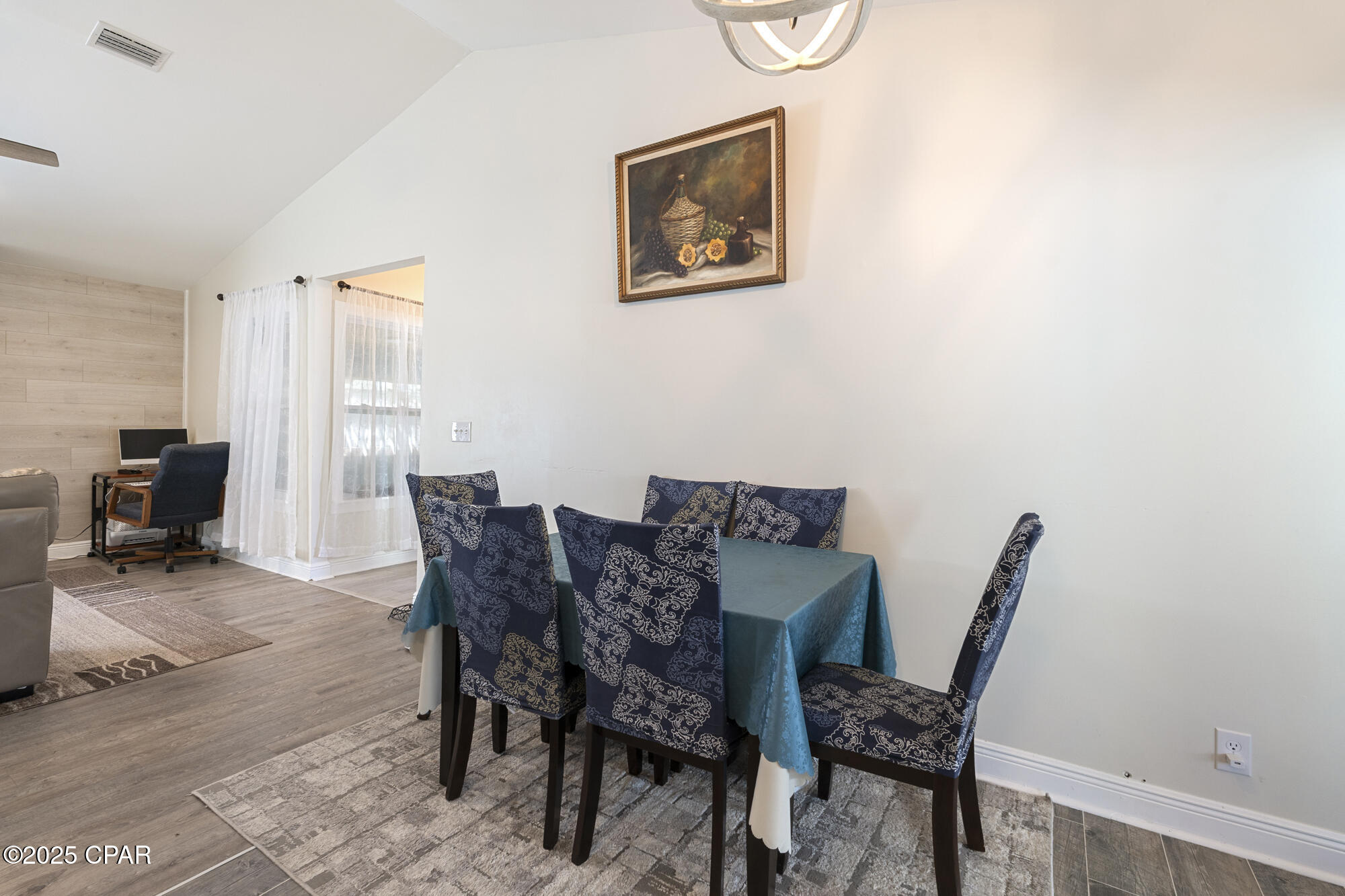 5524 Pinetree Avenue